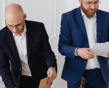 Sztuka eleganckiego 'nie': jak odmawiać nadprogramowych obowiązków i nadal być docenianym