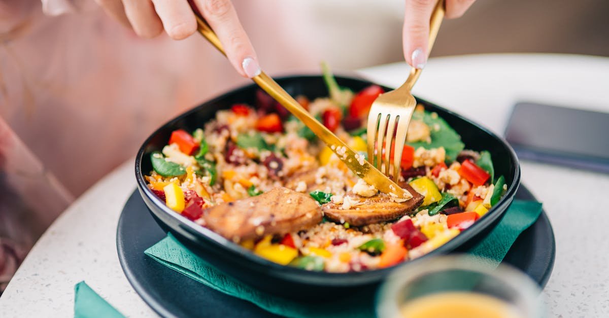Menu ratunkowe po zarwanej nocy: co jeść, by szybko wrócić do formy